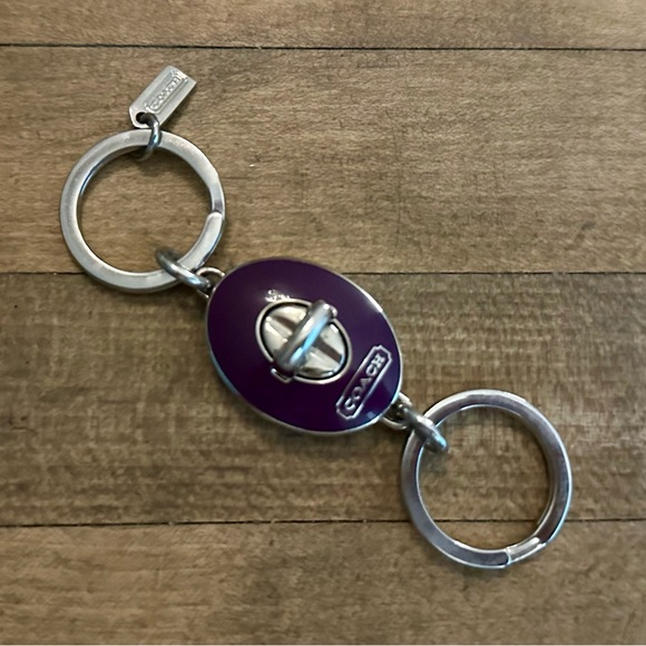 Coach Deep Purple Enamel Oval Valet Keychain Fob Bag Charm - Picture 11 of 11